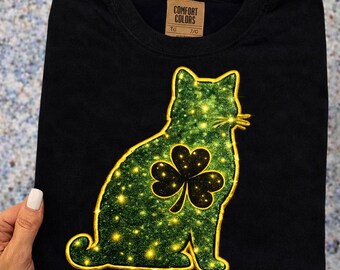 St Patrick’s Day Cat Shirt Shamrock Irish Lucky Cat T-Shirt