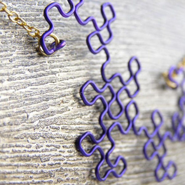 Fractal Necklace - Dragon Curve in Orchid