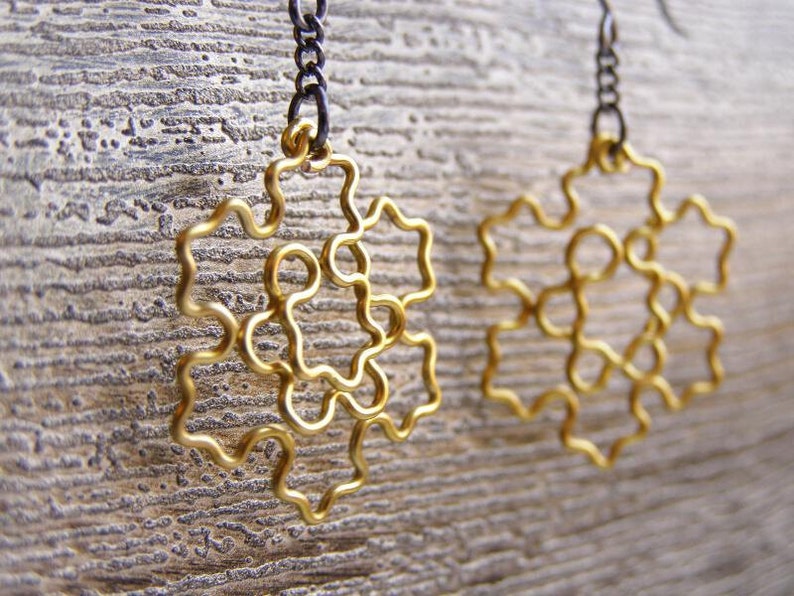 Fractal Earrings Koch Snowflake in Yellow image 1