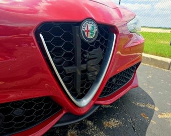 Alfa Romeo Giulia Grill Decor Insert