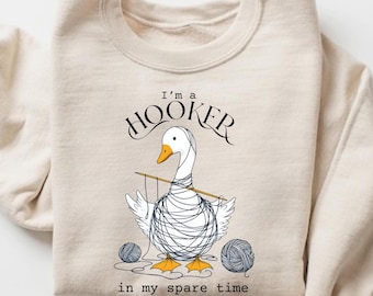 Funny Goose Crocheting Sweatshirts, Knitting Gifts for Mom Tee, Gift for Grandma T-Shirt, Animal Crochet Shirt for Women Knitter Gifts, GN71