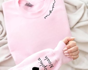 Custom Mama Sweatshirt, With Kid Name on Sleeve, Personalized Mom Hoodie, Minimalist Momma Sweater, Mothers Day Gift,Gift for Mom FM32
