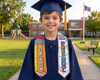 Spersonalizowana ołówkowa szala na ukończenie szkoły, spersonalizowana szarfa przedszkolna z imieniem, pamiątka z roku 2026