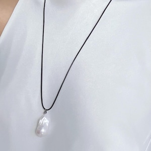Süßwasser Barock Perle Seide Kordel Unisex Halskette mit verstellbarer Länge