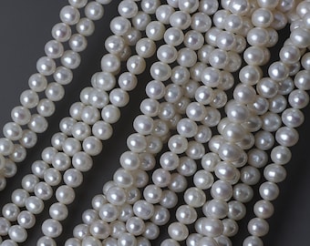 Collana di perle d'acqua dolce naturali semilavorate da 7-8 mm, con perle quasi rotonde ad alta lucentezza, un filo lungo circa 38 cm