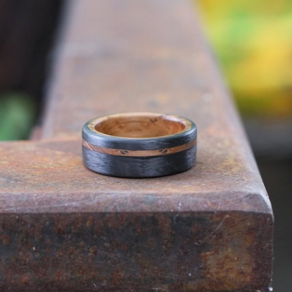 Whisky Fassring - Rustikaler Ring aus Eiche und Kohlefaser - Herren Ehering - Schwarz