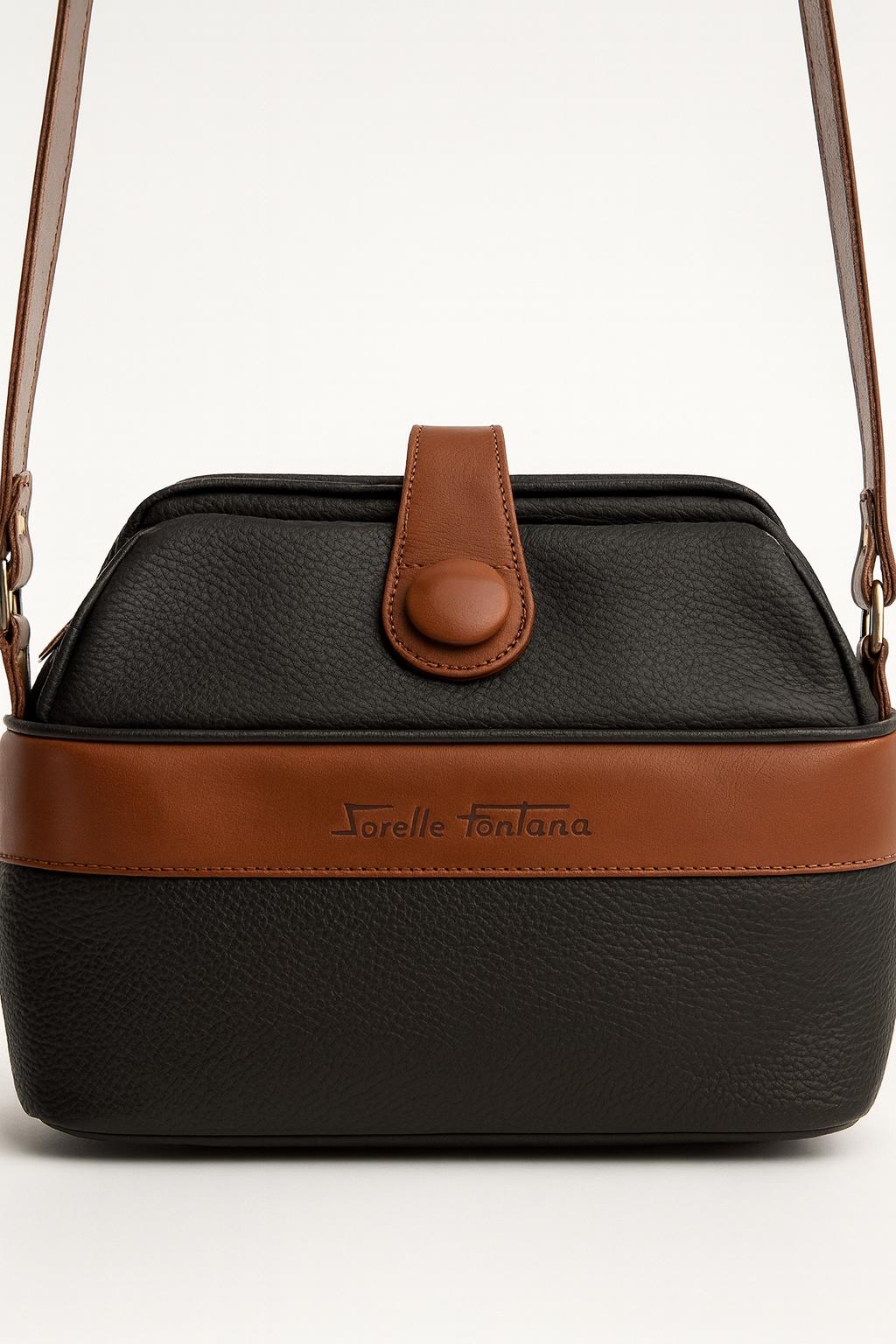 Sorelle Fontana Vintage Black Pebbled Leather Bag, Italian  display picture 2