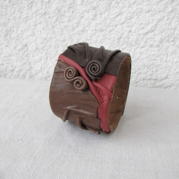 Unique Leather Cuff, brown red, wrinkled leather forms
