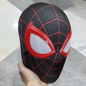 Custom Miles Morales PS5 Mask - Spider man Cosplay, including a face shield with magnetic lenses