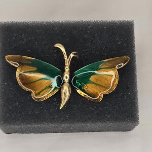 Krementz Butterfly - Etsy display picture 3