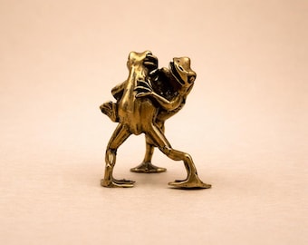 Figura de rana bailarina de latón: mini rana de latón macizo para escritorio y estantería, regalo decorativo