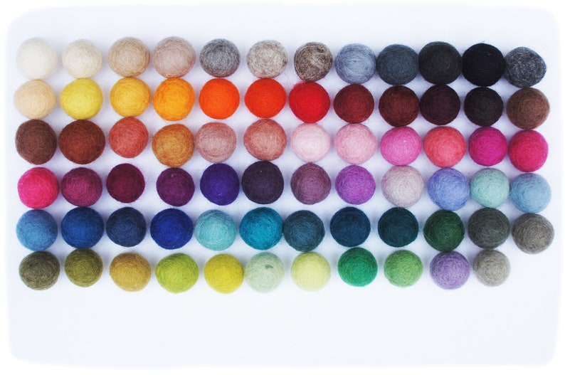 100 Filzperlen mit 71 Farben zum aussuchen Bild 3