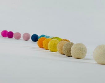 100% Wool Felt Balls,  100 pc, pick your colors, 1'  (2.3 cm), pure wool