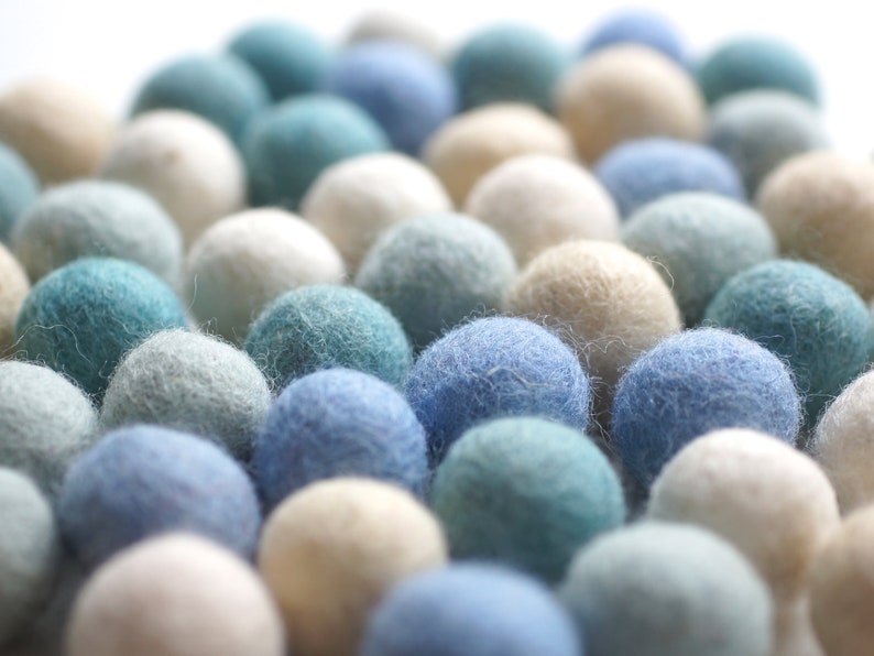 100% Wool Felt Balls, blue shades, 50 pcs, 1 inch 2.3 cm, pure wool, Mix Tautropfen image 2