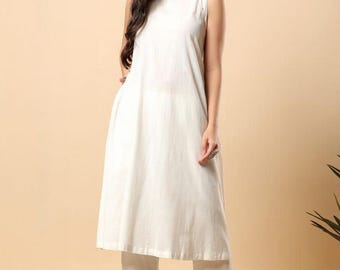 White Anarkali Kurta Pant Set, Women’s Indian Ethnic Wear, Sleeveless Anarkali Suit Set, Elegant Party Outfit, 8 Color Options/Made in India
