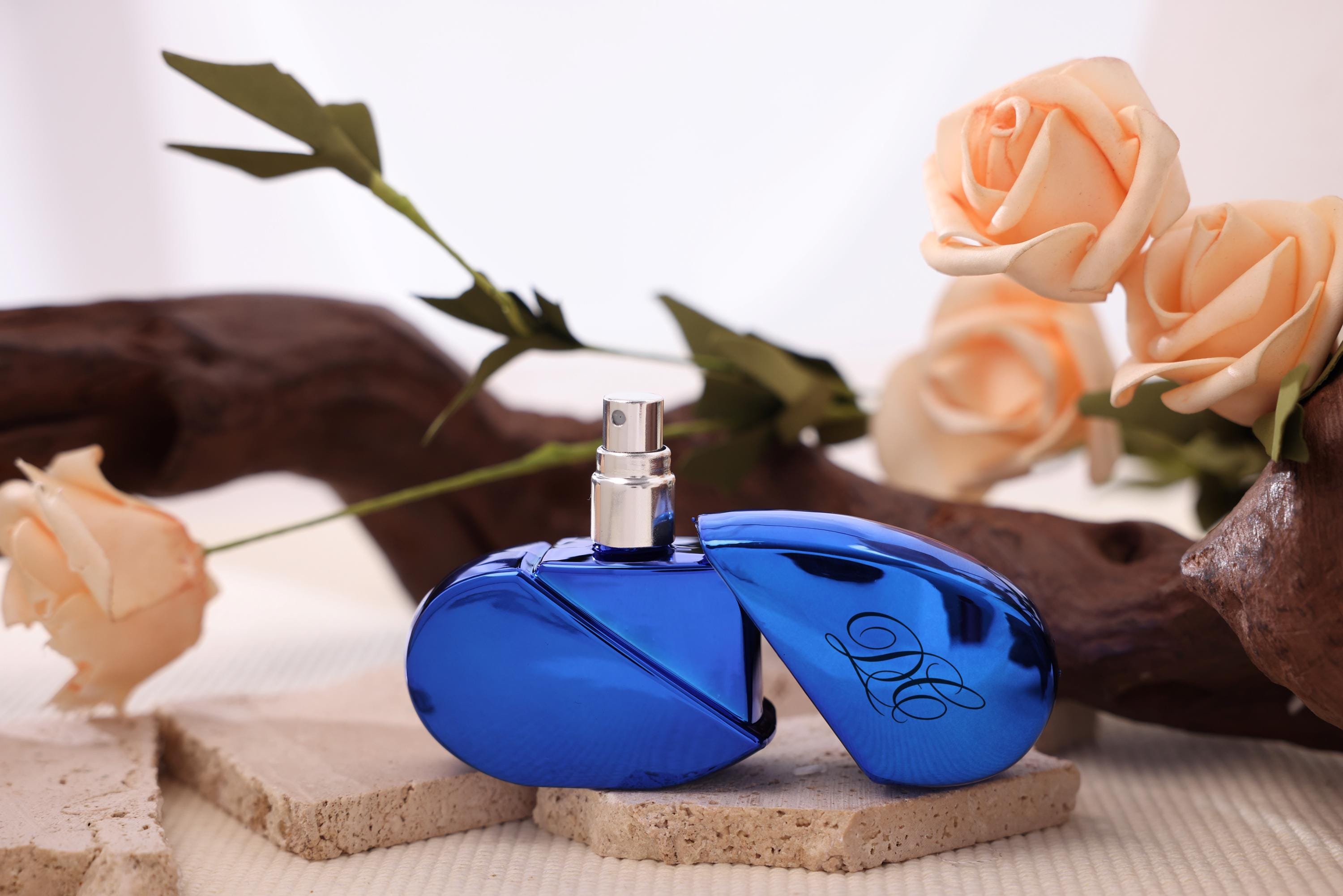 Custom Mini Fragrence Engraved Mini Glass Perfume Bottle | Custom Travel Fragrance Atomizer ...
