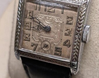 Late 1930s vintage watch ArtDeco Decorated case and dial
