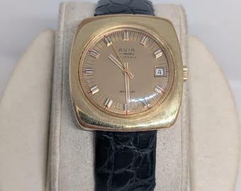 Cochecito automático Avia de diseño clásico de los años 70.