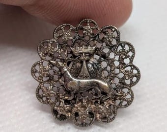 Pendientes antiguos franceses de plata con filigrana. Emblema de armiño de Ana de Bretaña.