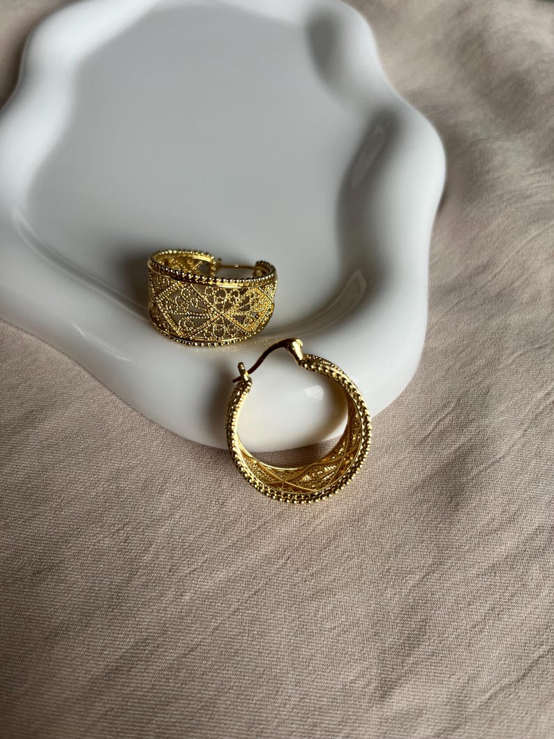 Vintage Bohemian Golden Wire Hoop Earrings – KC Gold-Plated Intricate Floral Design, Lightweight Statement Earrings for Women image 9