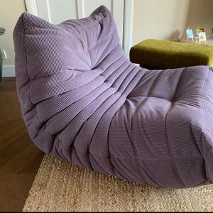 Puede incluir: Un letrero de madera r&uacute;stica con el texto "Welcome to our home" en letras blancas. El letrero presenta un acabado envejecido y un dise&ntilde;o simple y acogedor, perfecto para la decoraci&oacute;n de la entrada.