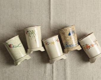 Porta utensilios de cerámica rústica de granja | Decoración de cocina estilo cottagecore | Recipiente vintage con pájaros y flores | Organizador de cubiertos | Escurridor