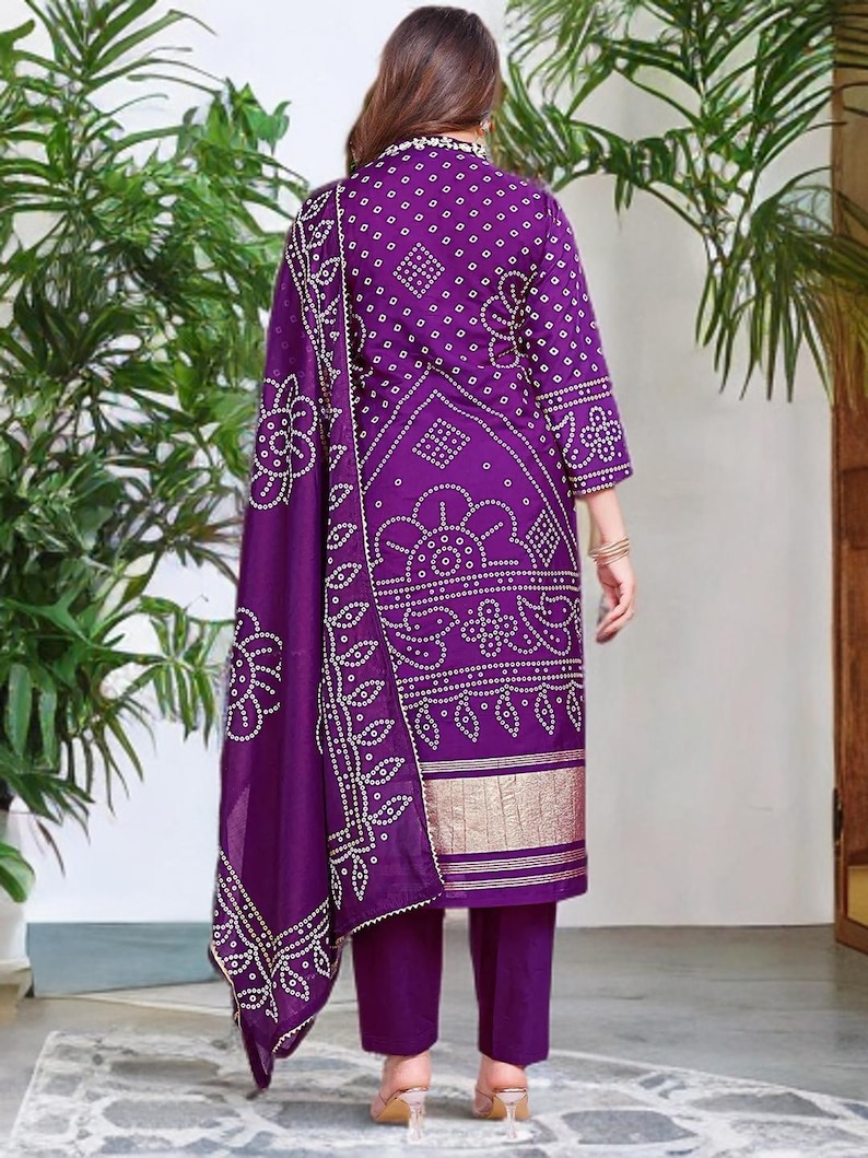 Handgjord Bandhani Rayon Kurta Set, lila broderad indisk kostym bild 6
