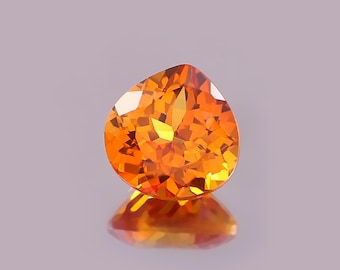 13 x 13 MM AAA + Ceylon Orange Saphir Edelstein