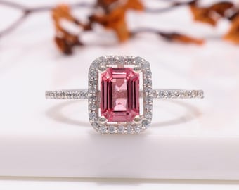 Ring mit rosa Padparadscha-Saphir, Smaragdschliff-Halo, Art-Deco-Sterlingsilber (7 x 5 mm)