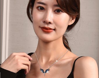 Collar de alas de ángel para mujer, cadena de acero de titanio para la clavícula, colgante minimalista de ala, regalo de joyería de moda