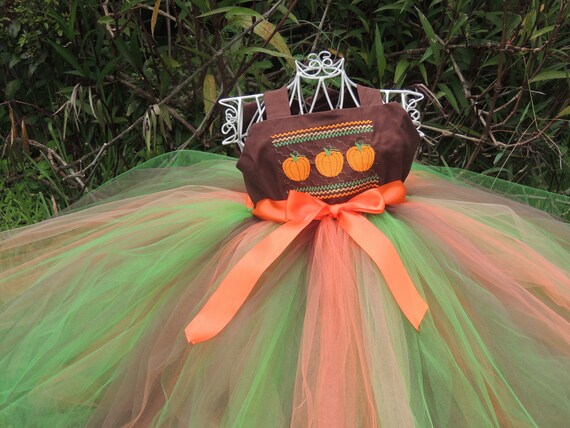 smocked pumpkin dress Bed Blooms Dress, Pink smocked clothing made in Vietnam Peach Pumpkin Smocked Dress
