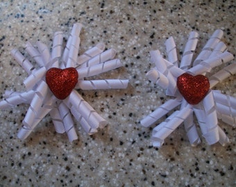 The Hair Bow Factory Valentines Day White Korker Hair Bows Set of 2 with Red Glitter Heart