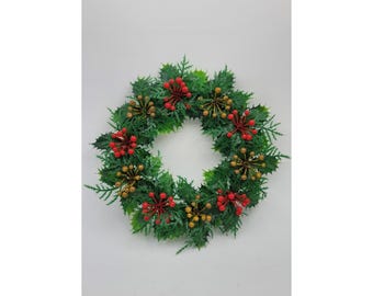 8" Vintage Wreath Door Hanging Plastic Christmas Holly Festive