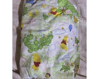 Sábana bajera vintage de Winnie the Pooh para cuna, de Sears Disney, modelo clásico de Los 100 acres del bosque.