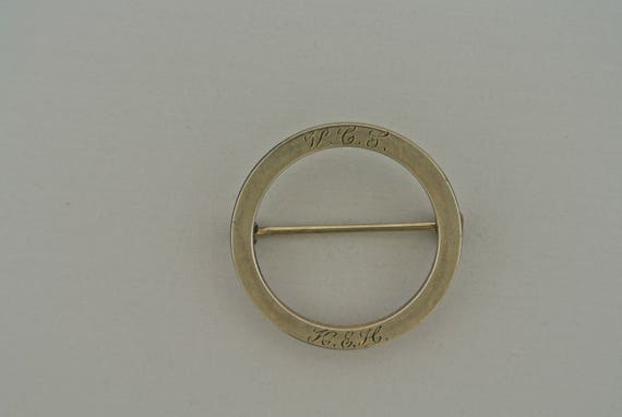 1 20 12k White Gold Filled Circle Brooch. - image 4