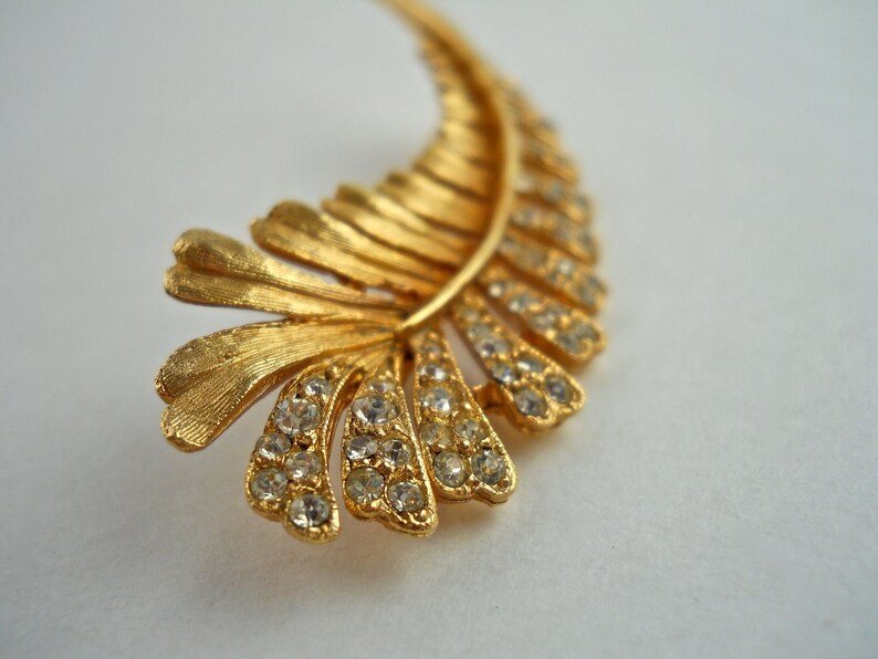 Pave Set Rhinestone Feather Brooch. image 4