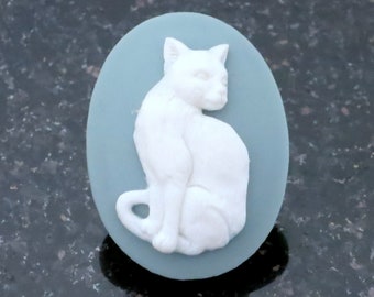Cat Cameo Brooch Pin Delft Blue and White 3D Cat Brooch Pin