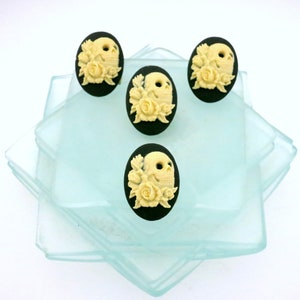 4 Skull Buttons Black and Ivory Colored Skull 4 Day of the Dead Gothic Buttons 3D Wedgwood Style