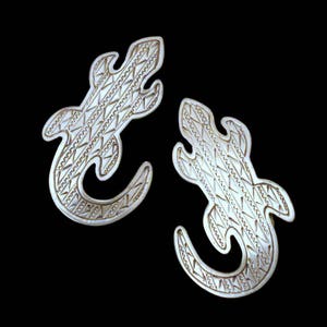 Vintage Southwest Gecko Post Earrings Engraved Silver Collectible Signed JJ Jonette