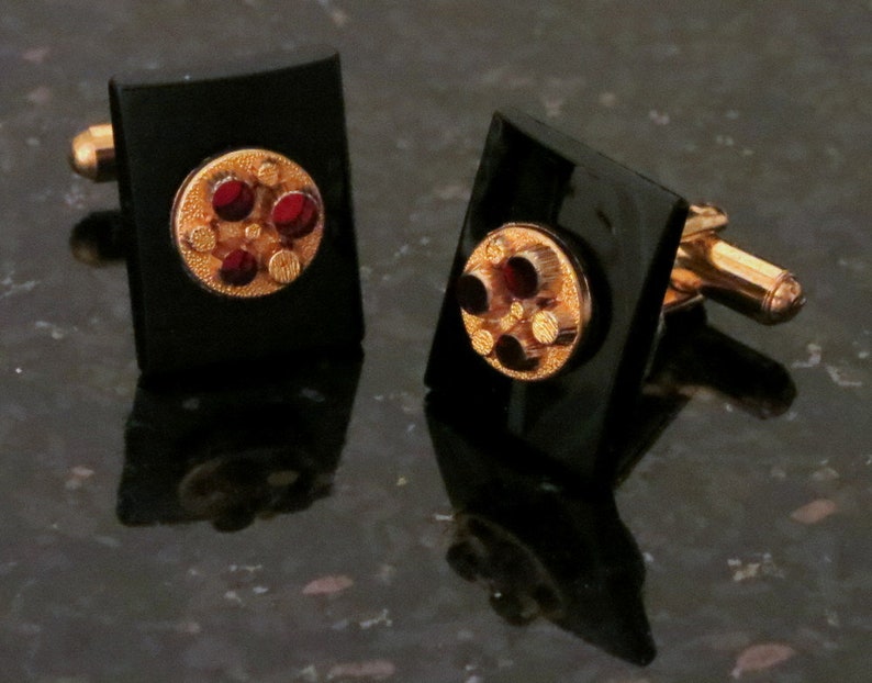 Cufflinks Black Onyx Gemstone with Vintage Glass Gold and Ruby Red Center Cufflinks Raised 3D