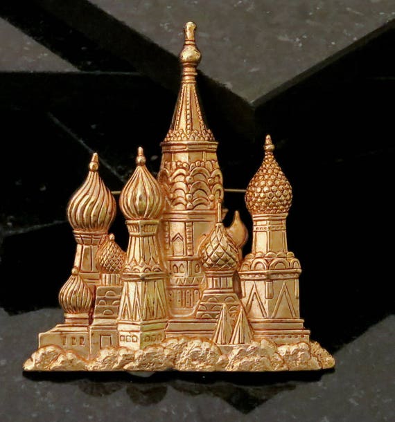 Rare Vintage St. Basil's Cathedral Castle Pin Bro… - image 2