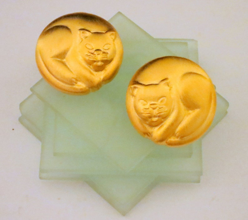 Comfy Kitty Cat Love Earrings Vintage Signed Brushed Gold Post Earrings US Made JJ Jonette