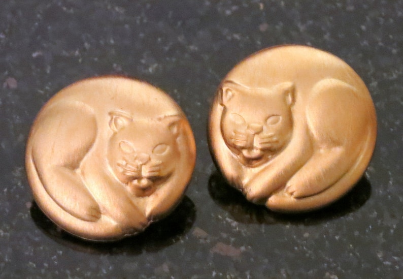 Comfy Kitty Cat Love Earrings Vintage Signed Brushed Gold Post Earrings US Made JJ Jonette