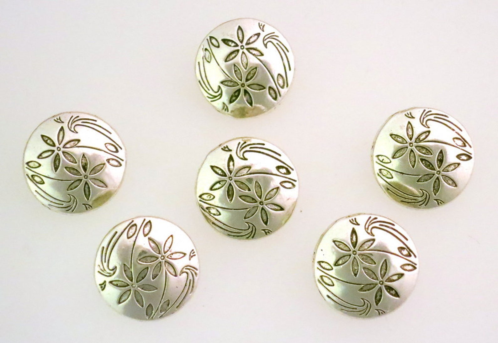 Folk Button 6 Folk Art Buttons Flower Floral Leaves Silver With Black Accent 6 ...
