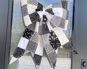 Handmade Quilted Bow- black and white, front door, housewarming