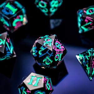 Jinx-inspirerat handgjort harts D&D-tärningsset