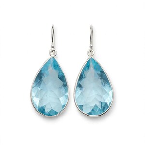 Brinco de Água-marinha em Cabochão Pera - Prata de Lei 925 - Pedra do mês de março