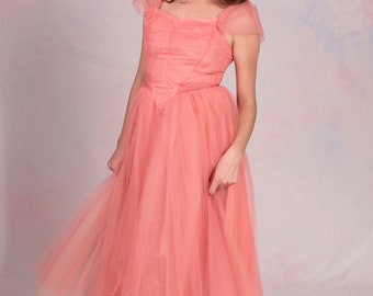 Vintage 1950's Alfred Angelo Salmon Pink Tulle Off the Shoulder Prom Bridesmaid Tea Length Gown Dress Size Medium
