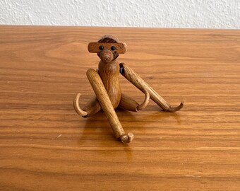 Babyaapje in de stijl van Kay Bojesen, mid-century modern | Deens teakhout | jaren 1950