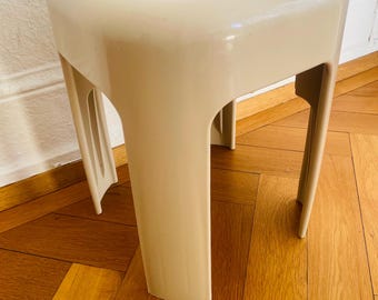 ヴィンテージスツール | 宇宙時代 | 1970年代